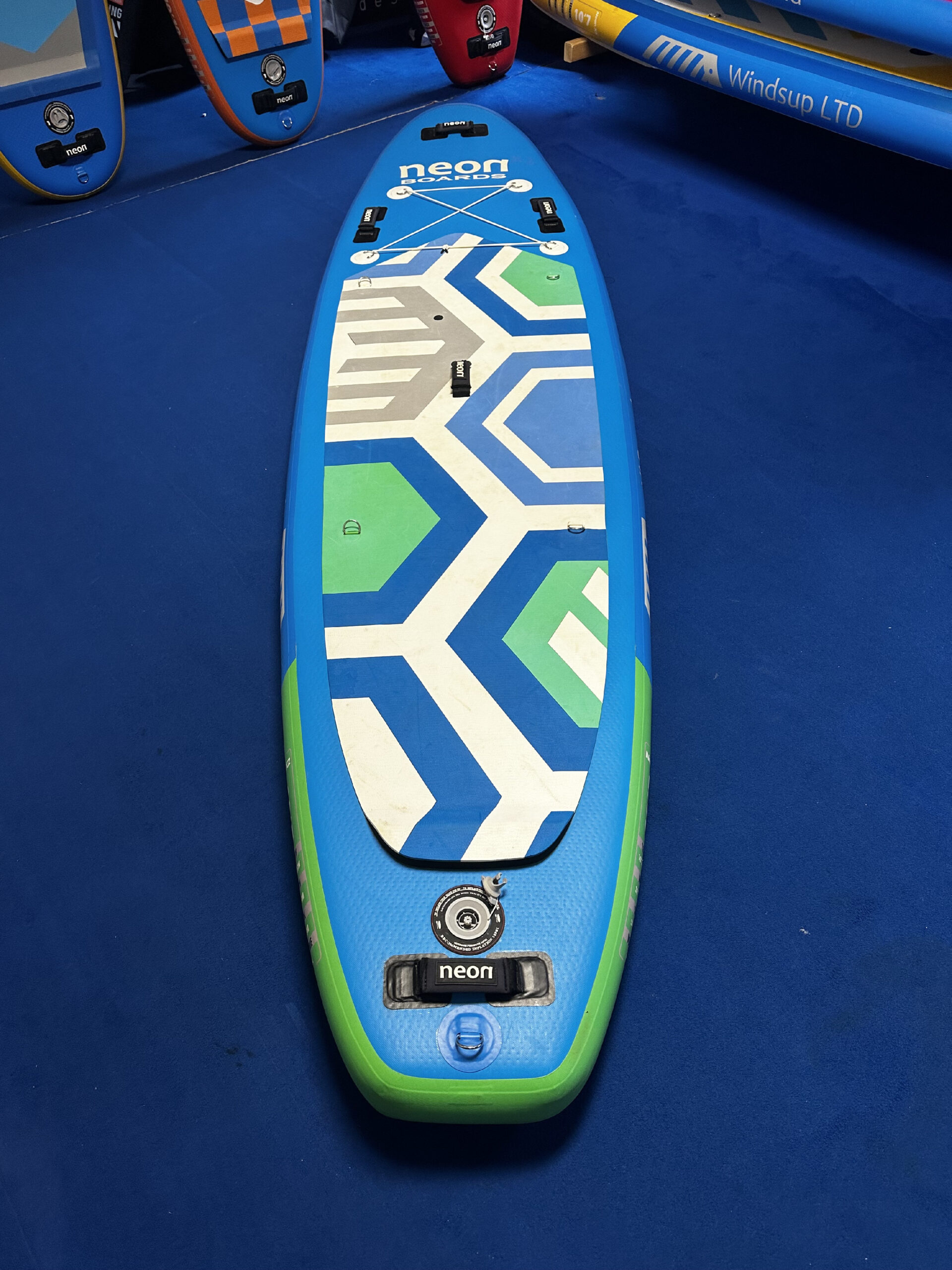 Použitý nafukovací paddleboard Neon X2 - 10'7"x31"x5"