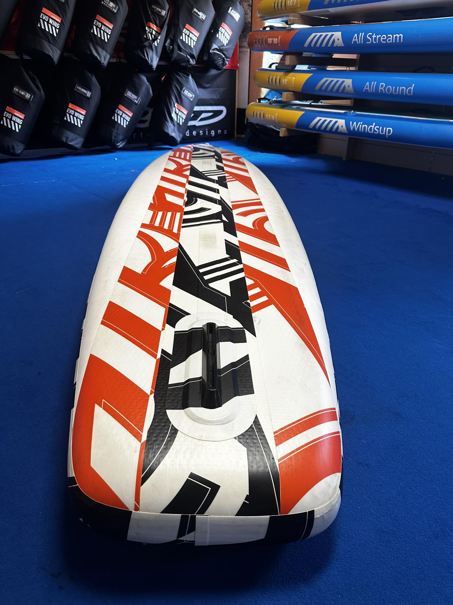 Použitý nafukovací paddleboard RRD Air Tourer V4 12″x32″x6 - Obrázek 2