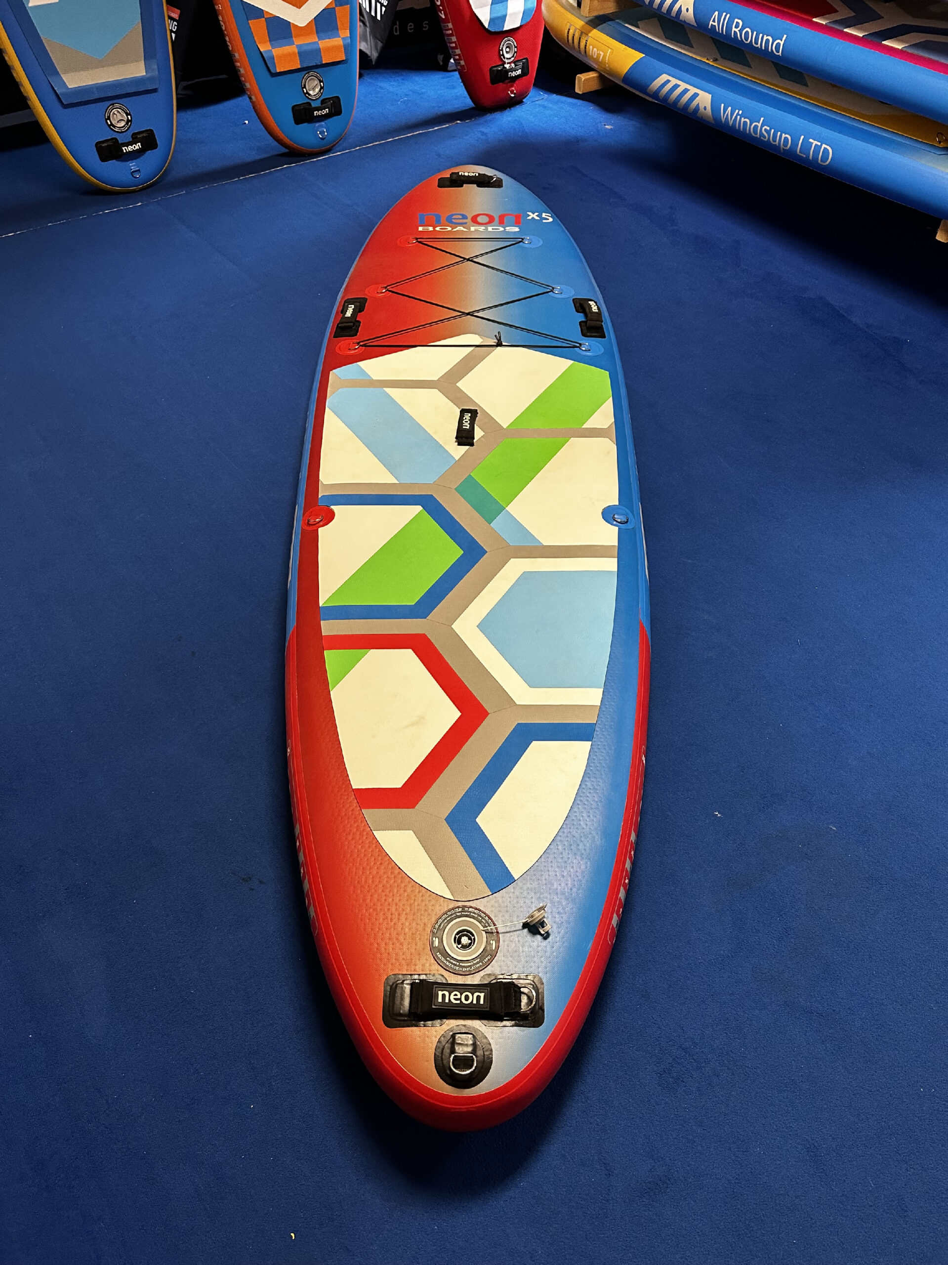 Použitý nafukovací paddleboard Neon X5 All Family 10’4″x34″x6″