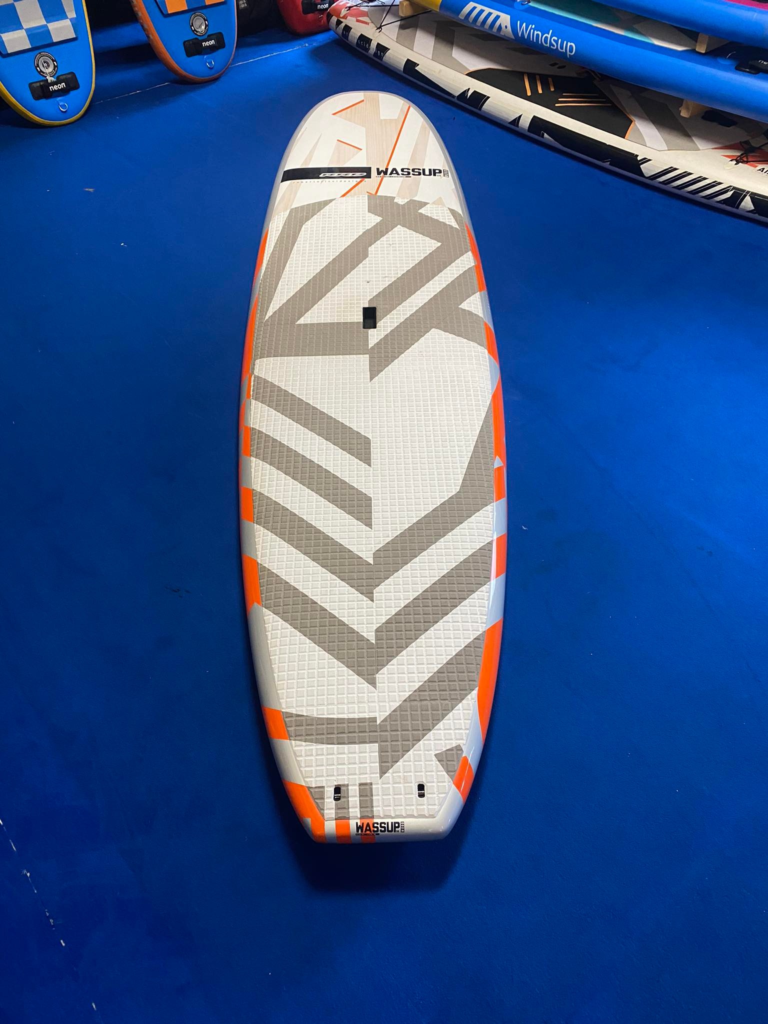 Použitý pevný paddleboard RRD Wassup V4 Wood 10'5″x31″x4"