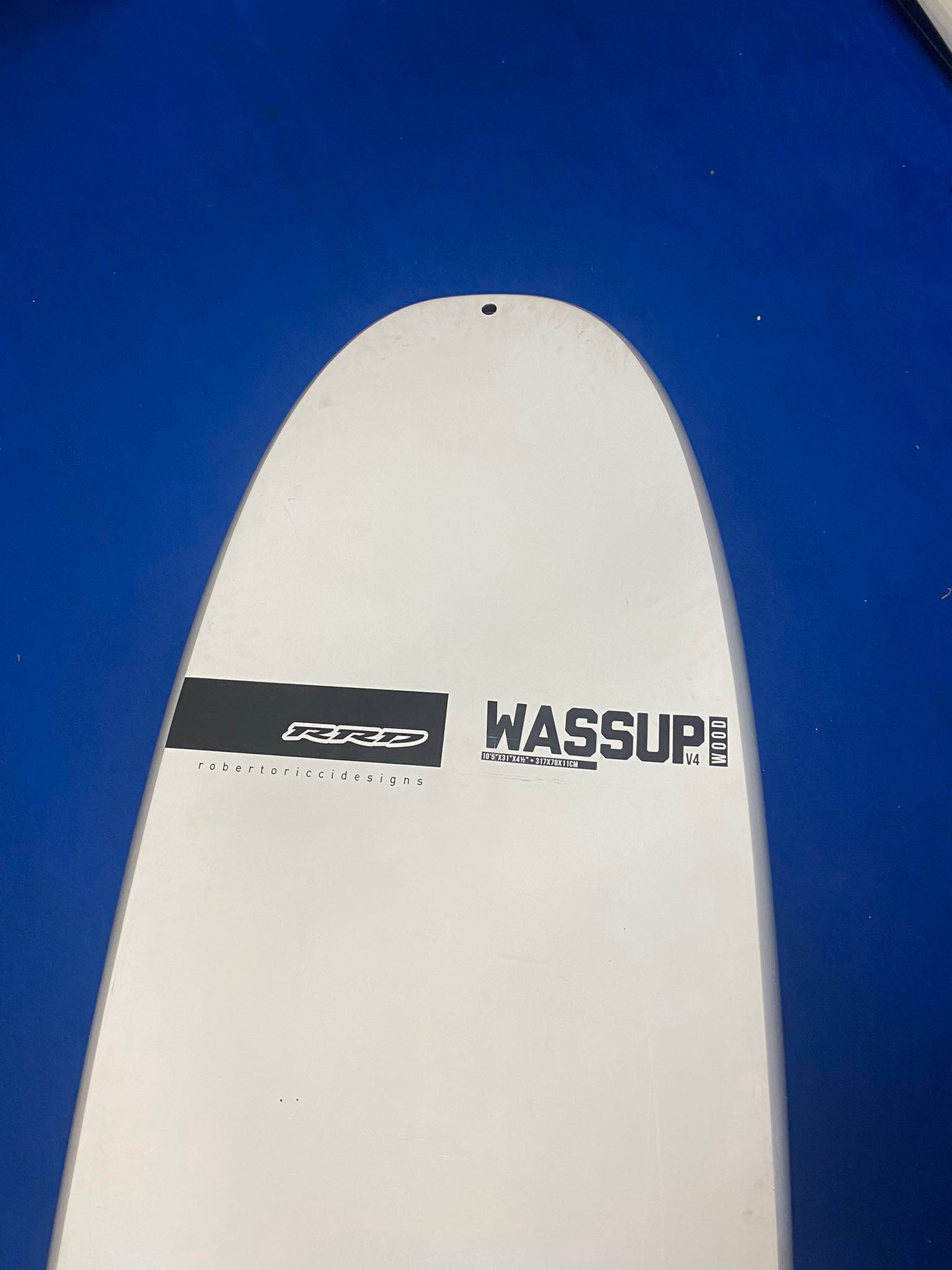 Použitý pevný paddleboard RRD Wassup V4 Wood 10'5″x31″x4" - Obrázek 3