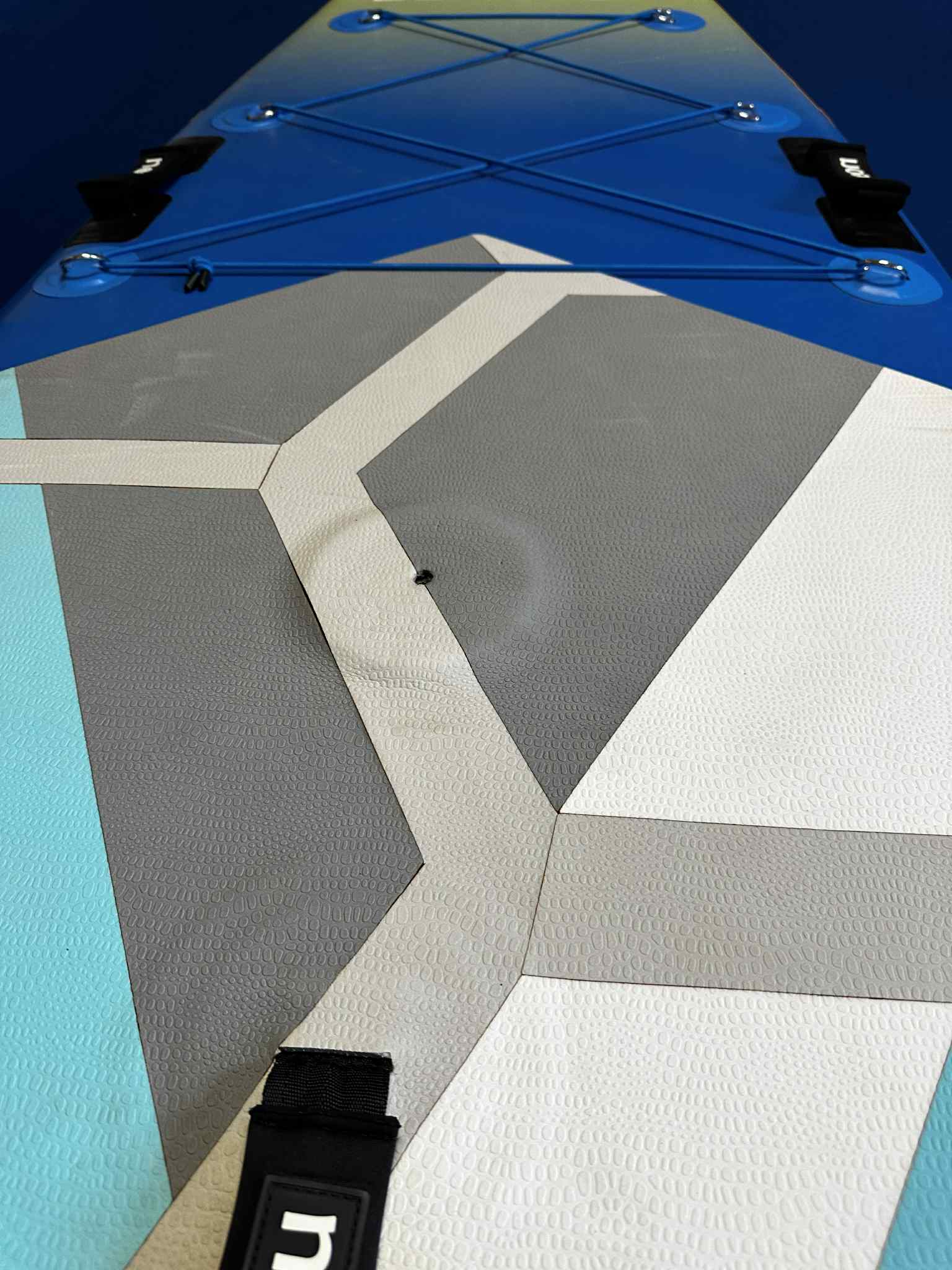 Použitý nafukovací paddleboard Neon X3 Windsup LTD 11’4"x32"x6" - Obrázek 4