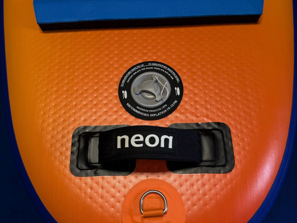 Nafukovací paddleboard Neon 3 Fire Round - 11'x32''x6" - Obrázek 5
