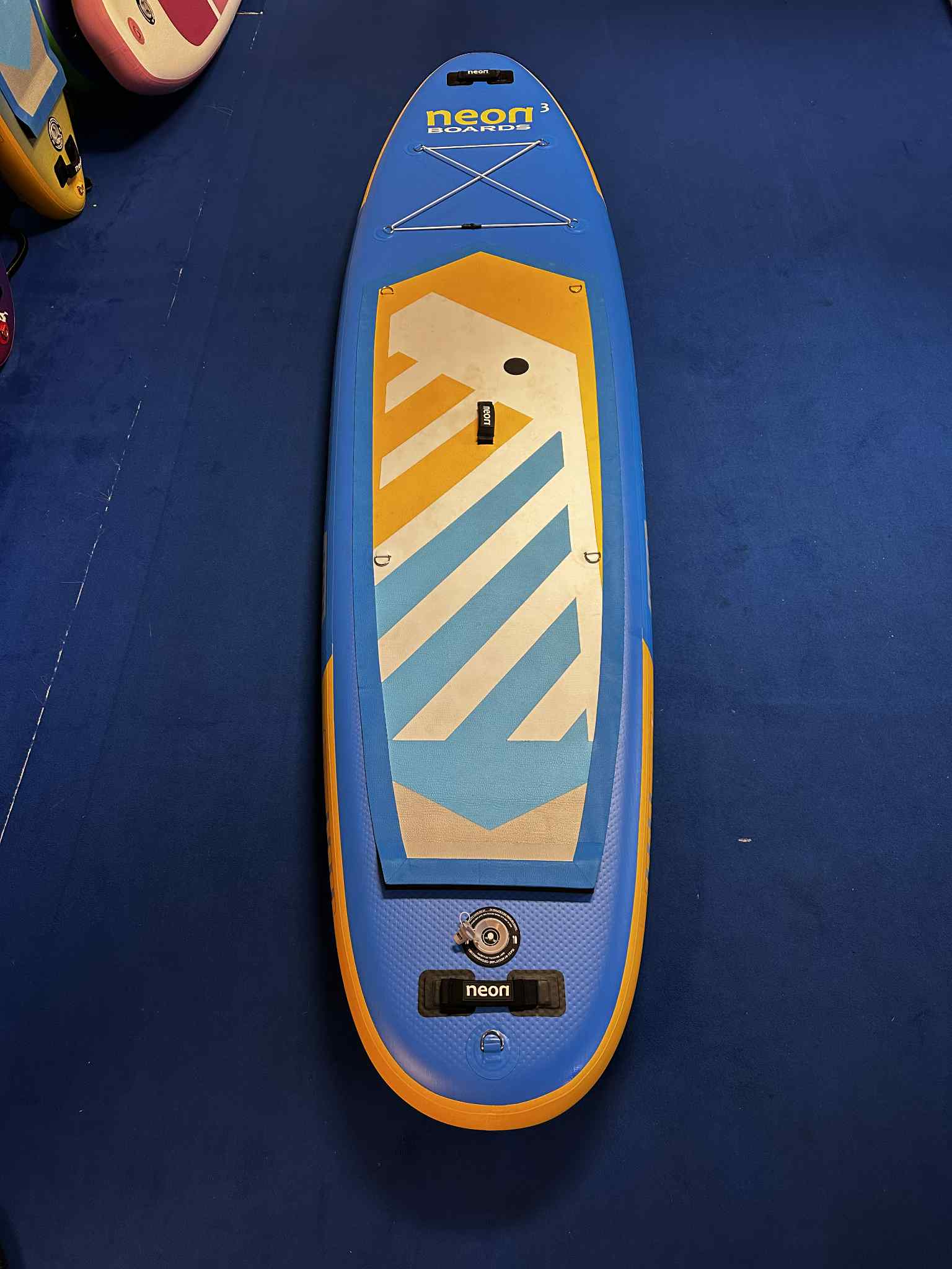 Použitý nafukovací paddleboard Neon 3 - 11'x32''x6"