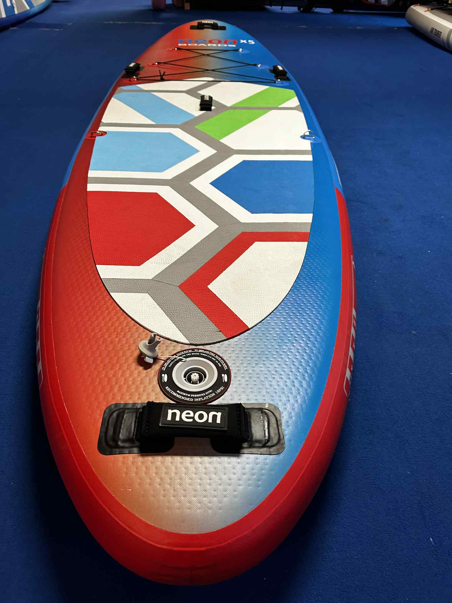 Použitý nafukovací paddleboard Neon X5 All Family 10'5"x34"x5" - Obrázek 6
